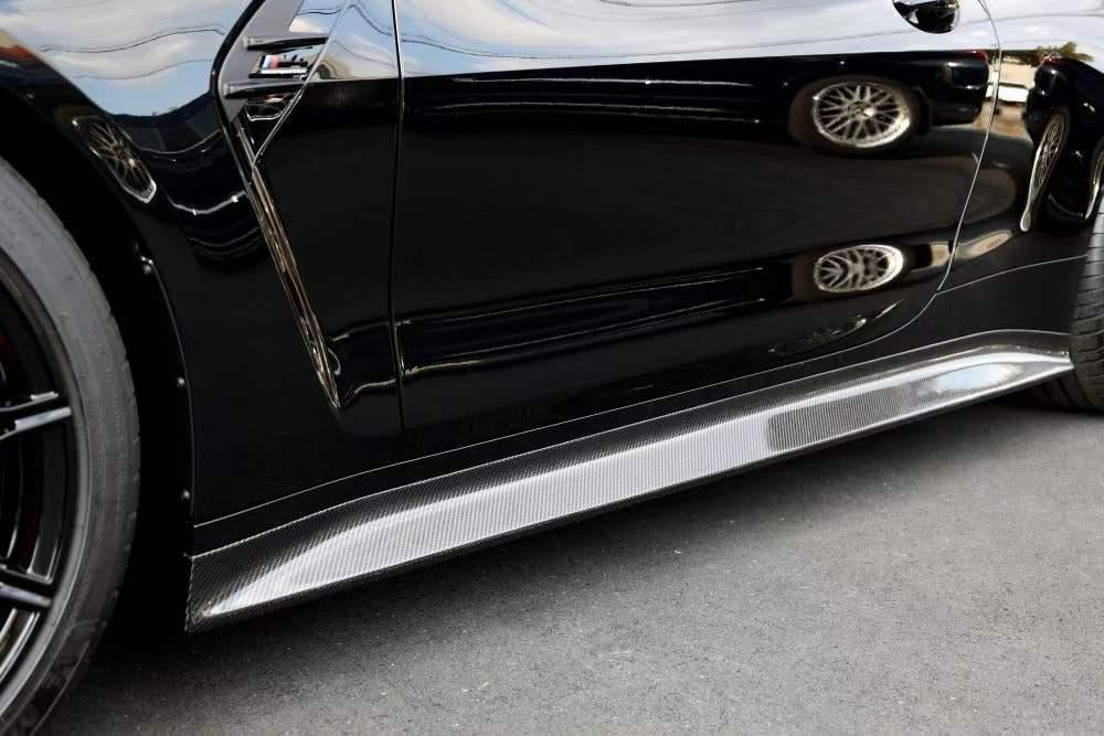 3D Type Side Skirt in dry carbon fiber for the BMW G80 M3 / G82 M4, fitted