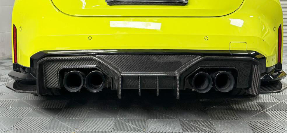 AD-V1 Type Rear Diffuser in dry carbon fiber for the BMW G80 M3 / G82 M4, fitted