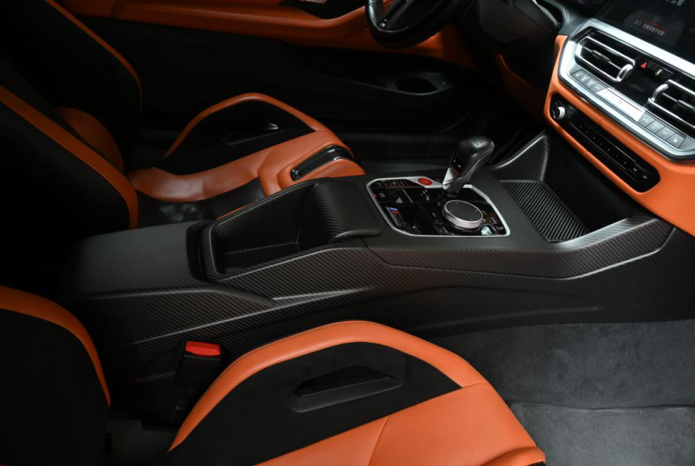 CSL Center Console Kit in dry carbon fiber for the BMW G80 M3 / G82 M4 / G87 M2, fitted