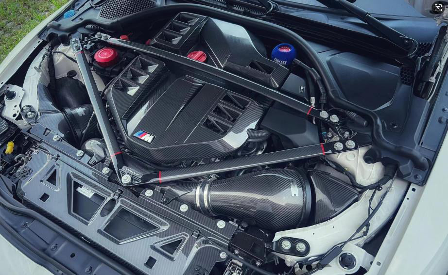 EVE Type Engine Cover in dry carbon fiber for the BMW G80 M3 / G82 M4 / G87 M2, fitted