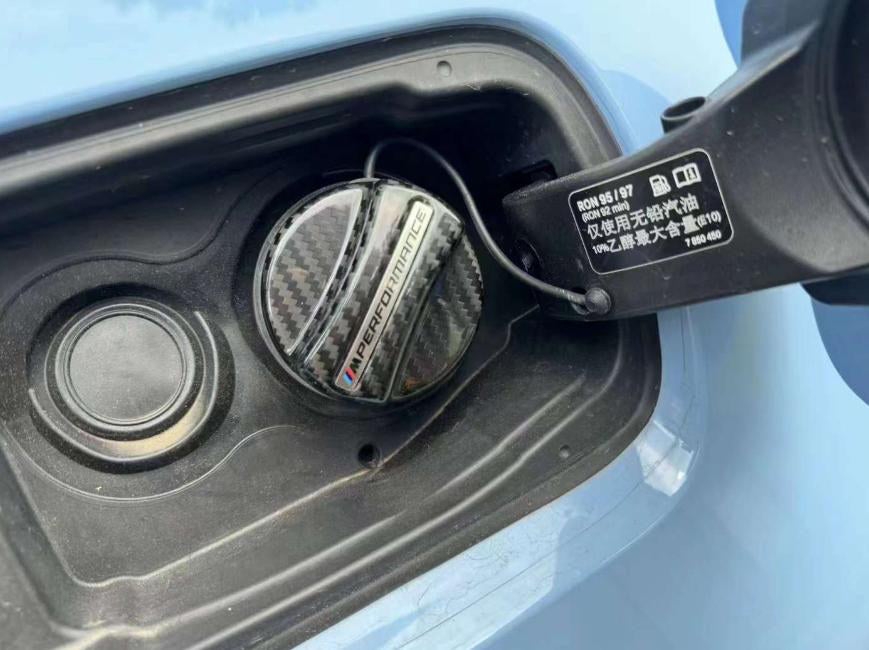 Fuel Cap Trim in dry carbon fiber for the BMW G80 M3 / G82 M4 / G87 M2, fitted