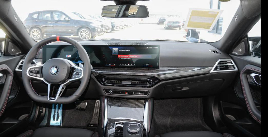 Interior Set (Replacement Installation) in dry carbon fiber for the BMW G80 M3 / G82 M4, fitted