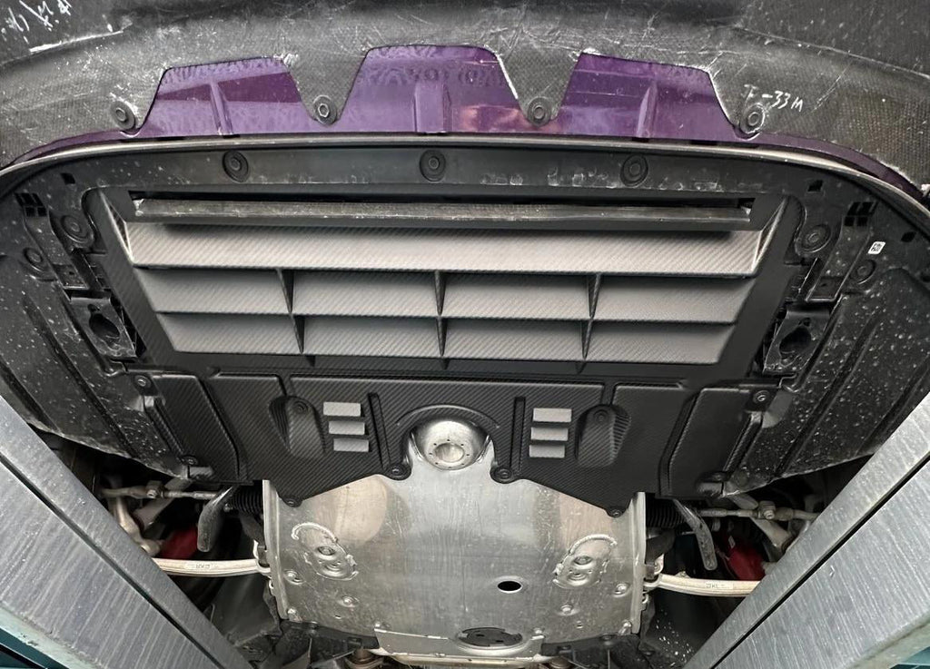 Vented Oil Cooler Cover in dry carbon fiber for the BMW G87 M2, fitted