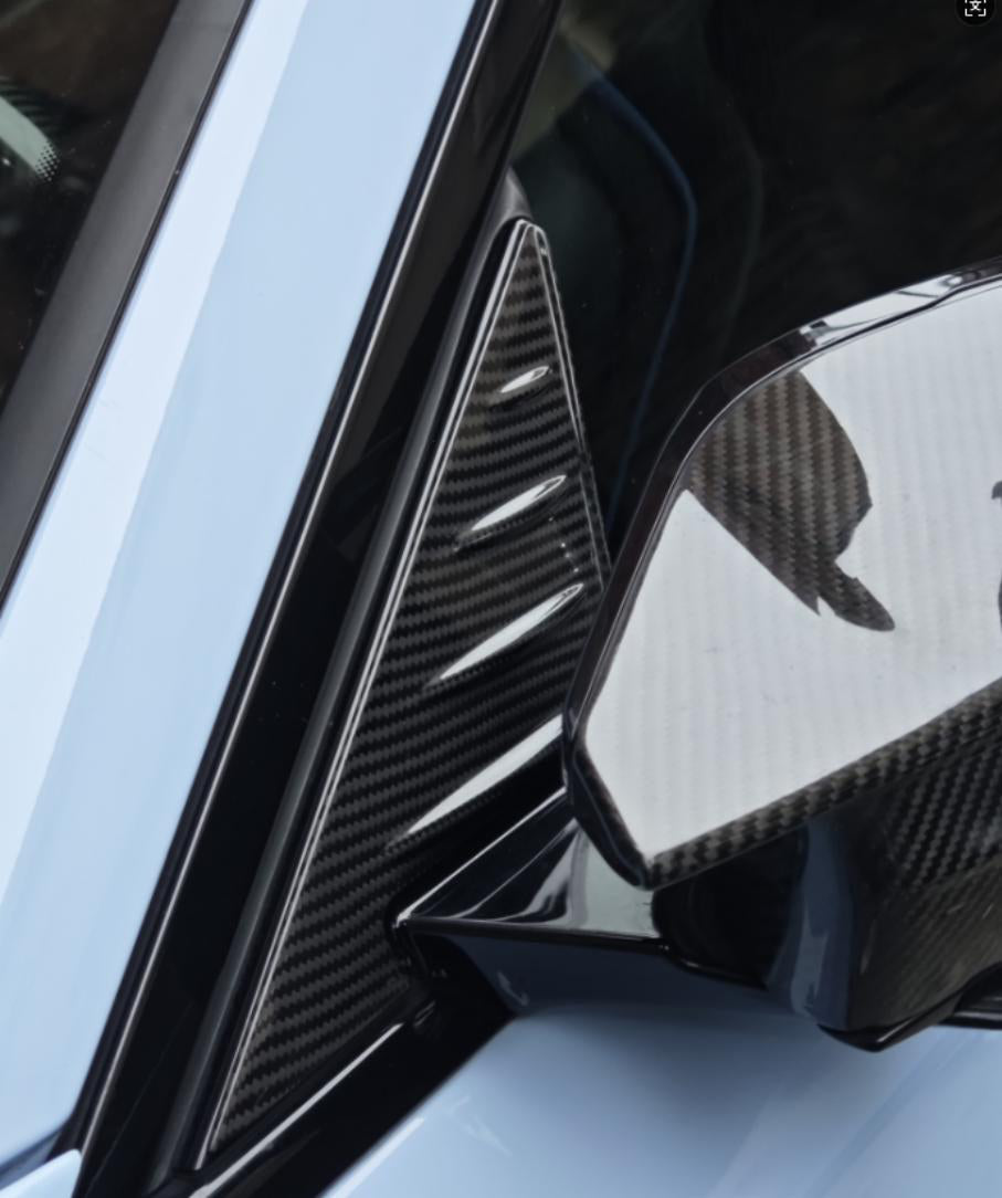 Window Spoiler in dry carbon fiber for the BMW G80 M3 / G82 M4 / G87 M2, fitted